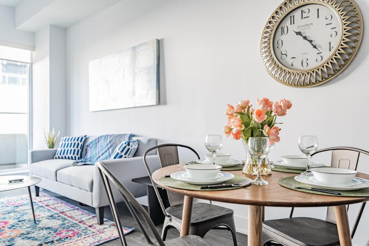 טורונטו Condo In Parklawn & Lake Shore With Free Parking Close To Airport מראה חיצוני תמונה