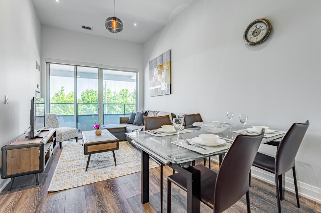 טורונטו Condo In Parklawn & Lake Shore With Free Parking Close To Airport מראה חיצוני תמונה