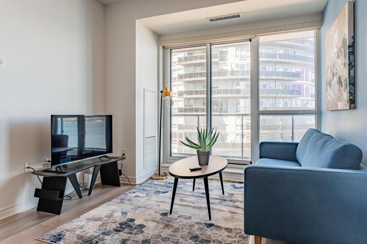 טורונטו Condo In Parklawn & Lake Shore With Free Parking Close To Airport מראה חיצוני תמונה