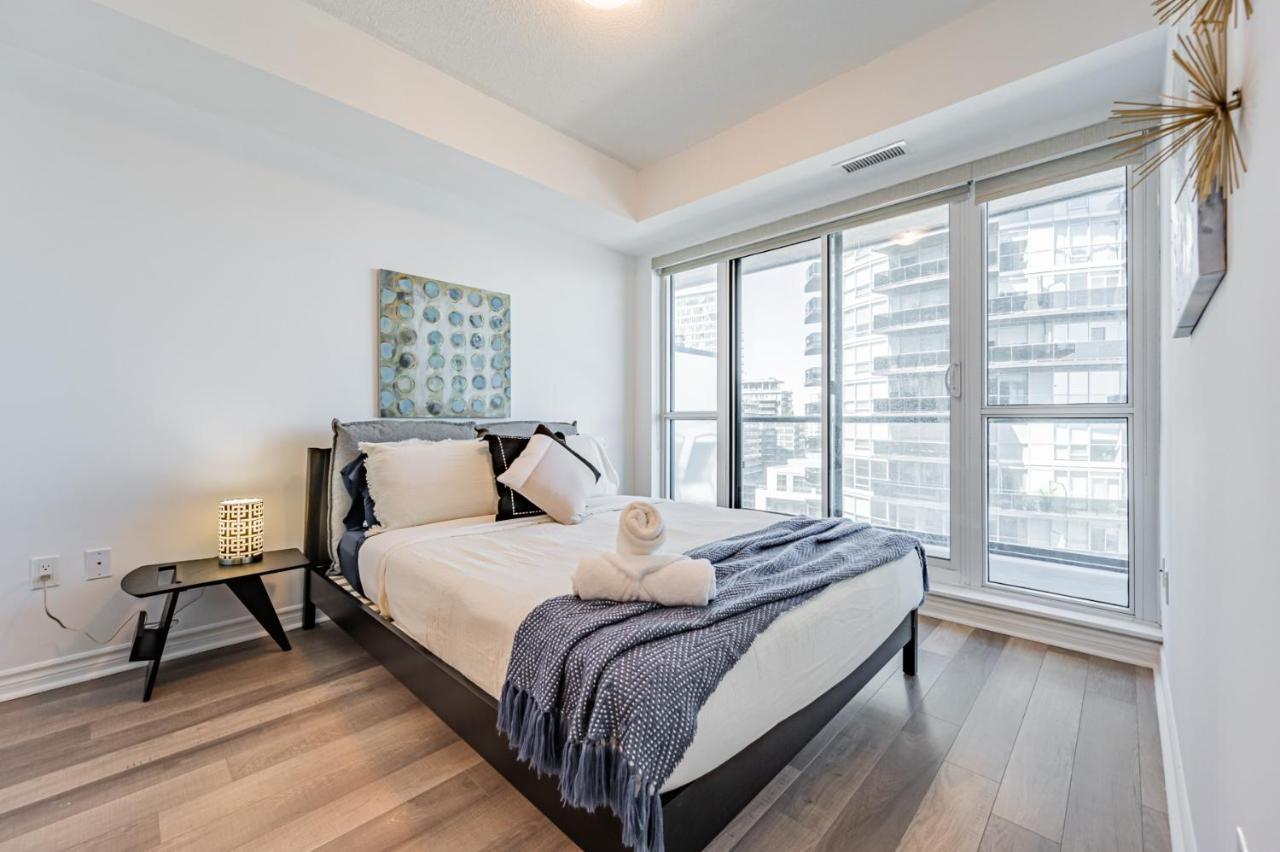 טורונטו Condo In Parklawn & Lake Shore With Free Parking Close To Airport מראה חיצוני תמונה