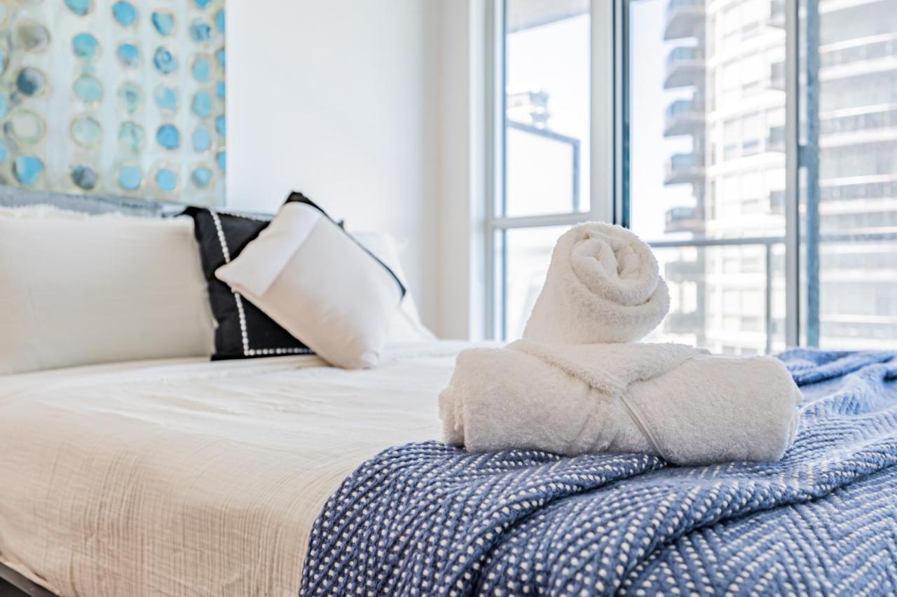 טורונטו Condo In Parklawn & Lake Shore With Free Parking Close To Airport מראה חיצוני תמונה